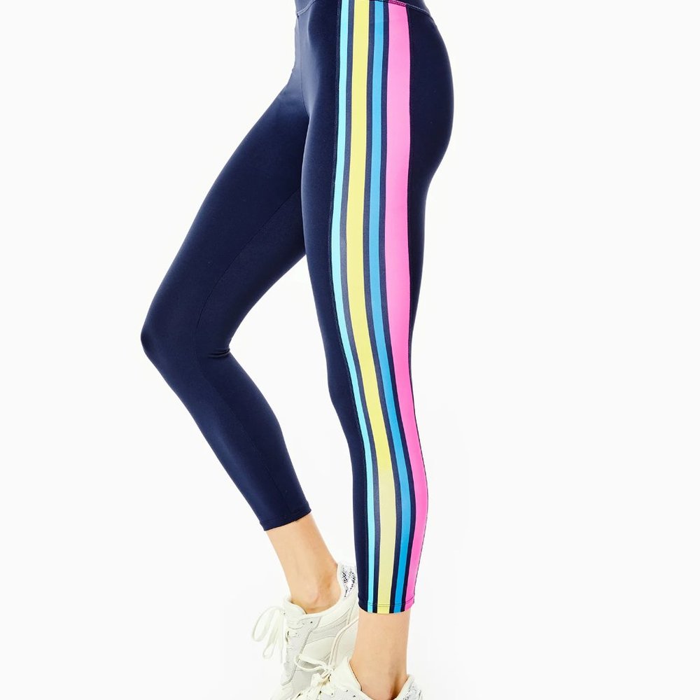 Like new Addison Bay Everyday Legging, only worn once, size XS, navy